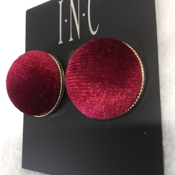 INC Gold-Tone Velvet Button Stud Earring Burgundy - Picture 9 of 16